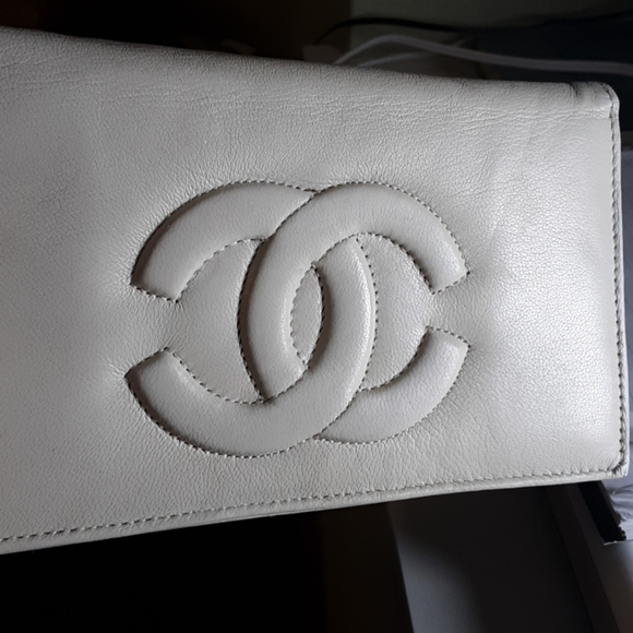 Chanel, soft leather wallet - Picture 6 of 7